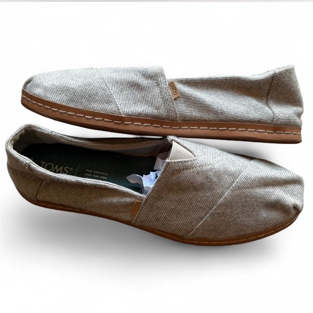 TOMS Women’s Slip-On Loafers SIZE 9.5